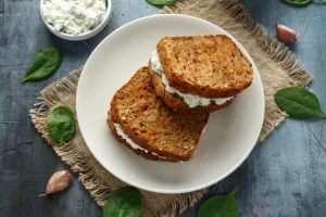 Sanduiche de espinafre ricota e